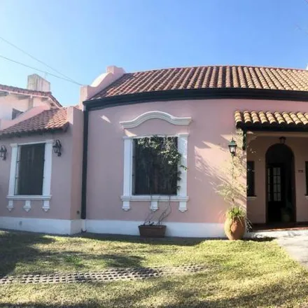Buy this 3 bed house on República de Italia 773 in Adrogué, Argentina
