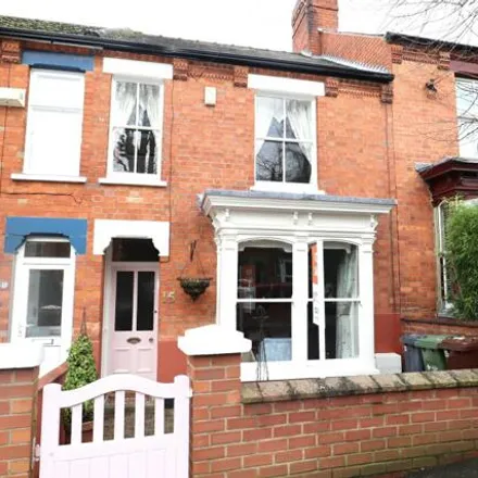 Buy this 2 bed townhouse on Queens Crescent in Lincoln, LN1 1LR