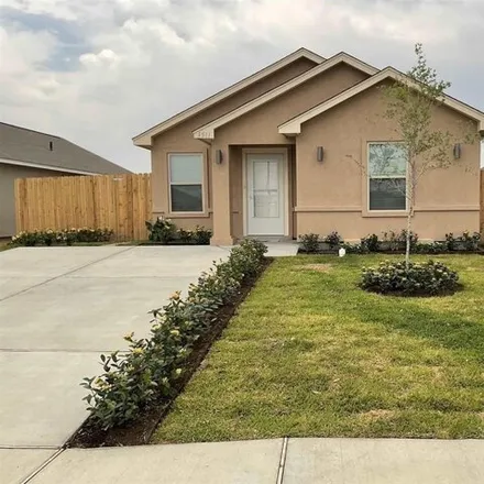 Rent this 3 bed house on Tesis Drive in Laredo, TX 78046