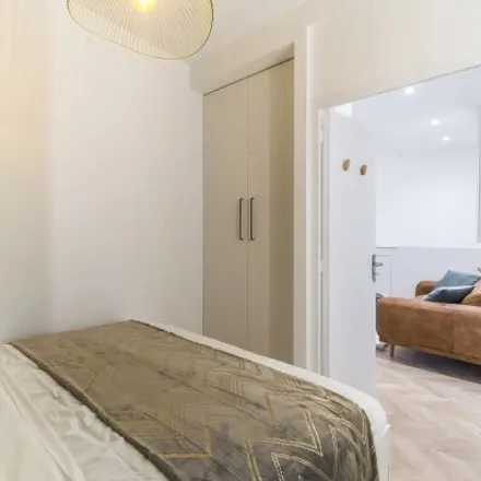 Image 4 - 92 Rue Balard, 75015 Paris, France - Apartment for rent