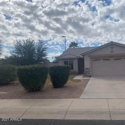 Rent this 4 bed house on 3605 East Woodside Way in Gilbert, AZ 85297