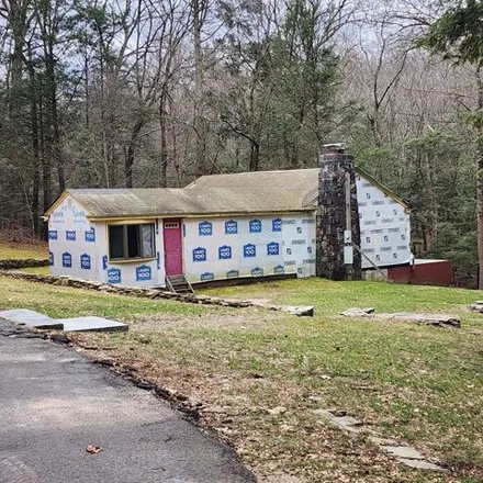 Buy this 2 bed house on 207 North Moodus Road in East Haddam, Lower Connecticut River Valley Planning Region