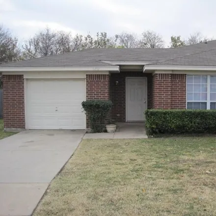 Buy this 6 bed house on 5733 Shadydell Drive in Fort Worth, TX 76135