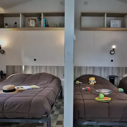 Rent this 2 bed house on La Tranche-sur-Mer in Rue de la Poste, 85360 La Tranche-sur-Mer