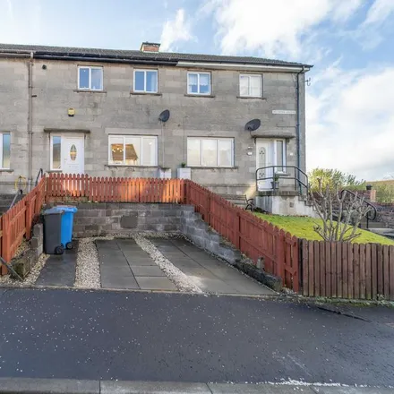 Rent this 2 bed townhouse on Broompark Gardens in East Calder, EH53 0DD