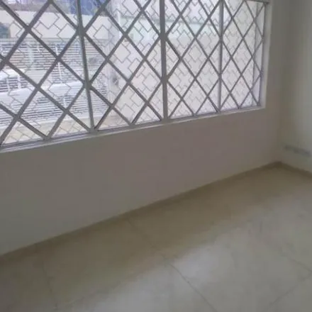 Rent this 1 bed apartment on Rua General Bittencourt in Jardim das Flòres, Osasco - SP