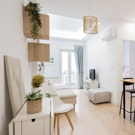 Rent this 2 bed apartment on Madrid in Avenida de la Reina Victoria, 18