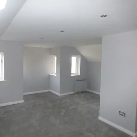 Image 2 - Cavendish Gardens, Chelmsford, CM2 6BB, United Kingdom - Apartment for rent