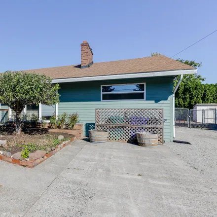 Buy this 4 bed house on 8007 Southeast Bush Street in Portland, OR 97206