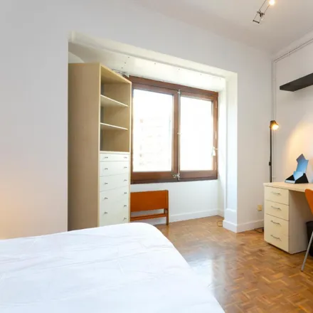 Image 2 - Carrer del Comte Borrell, 340, 08001 Barcelona, Spain - Apartment for rent