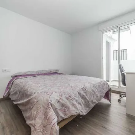Image 9 - Molinell (imparell) - Pintor Genaro Lahuerta, Carrer de Molinell, 46010 Valencia, Spain - Apartment for rent