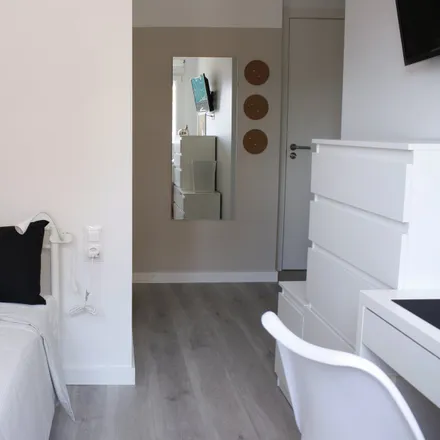 Rent this 5 bed room on Carrer Carretera de Llíria in 46100 Burjassot, Spain