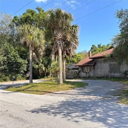 Buy this 5 bed house on 640 Avenue B Northeast in Winter Haven, FL 33881