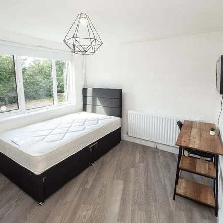Rent this 7 bed apartment on 69G Raddlebarn Road in Selly Oak, B29 6HE