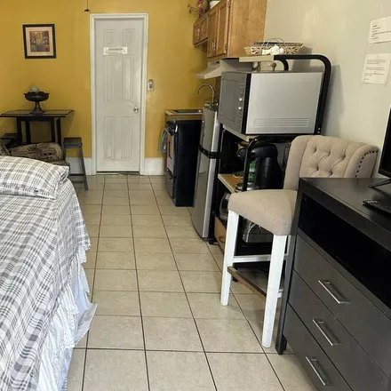 Rent this 1 bed apartment on Philadelphia