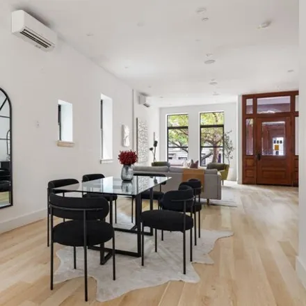 Image 7 - 413 West 145th Street, New York, NY 10031, USA - House for sale