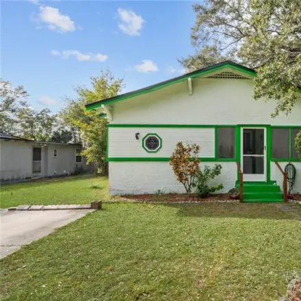 Buy this 3 bed house on 2424 S Laurel Ave in Sanford, Florida