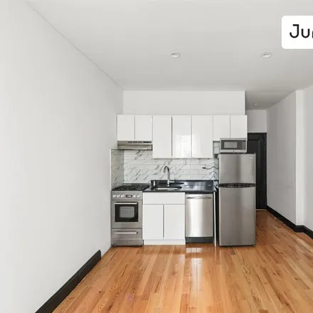 Image 4 - 20 Avenue A, New York, NY 10009, USA - Apartment for rent