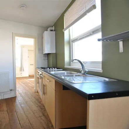 Image 5 - 48 Stanley Hill, Bristol, BS4 3BA, United Kingdom - Townhouse for rent
