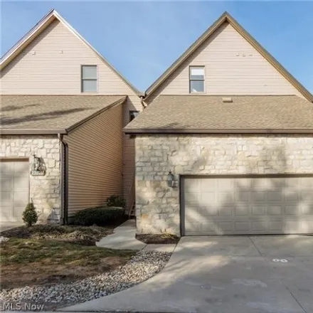 Buy this 2 bed condo on 23064 Roberts Run in Bay Village, OH 44140