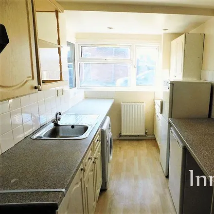 Image 5 - Lodge Road, Smethwick, B67 7LU, United Kingdom - Duplex for rent