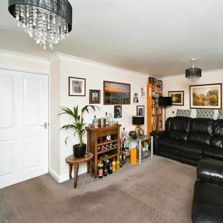 Image 4 - Piper Close, Mansfield Woodhouse, NG19 7GG, United Kingdom - Townhouse for sale