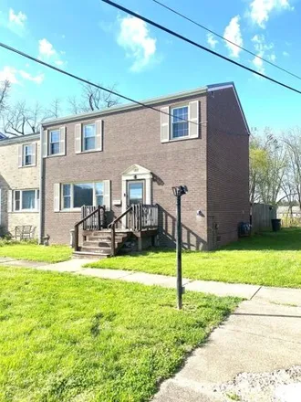Buy this 3 bed house on 170 McEldowny Avenue in New Martinsville, WV 26155