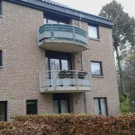 Rent this 3 bed apartment on Avenue Albert 1er in 1342 Ottignies-Louvain-la-Neuve, Belgium