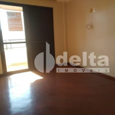 Buy this 4 bed apartment on Rua Rodrigues da Cunha in Martins, Uberlândia - MG