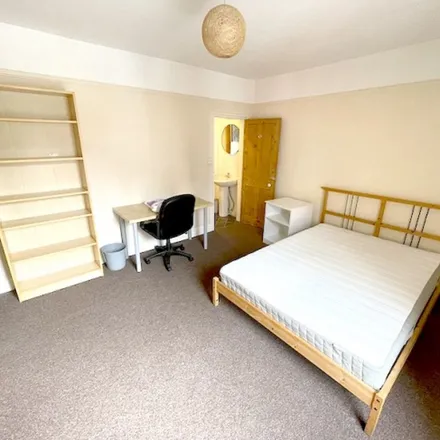 Image 2 - Roebuck Road, Sheffield, S6 3GQ, United Kingdom - Apartment for rent