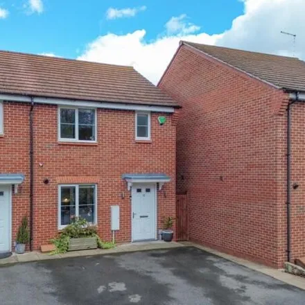 Buy this 3 bed house on 10 Copperfield Close in Newbold on Avon, CV21 1GA