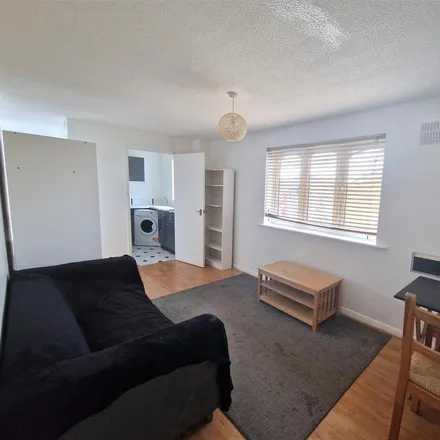 Image 2 - Flexmore House, Brunel Court, London, NW10 5NB, United Kingdom - Apartment for rent