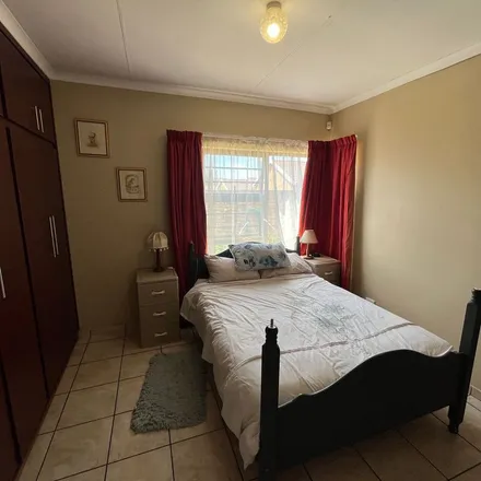 Image 8 - Eeufees Road, Bayswater, Bloemfontein, 9300, South Africa - Townhouse for rent