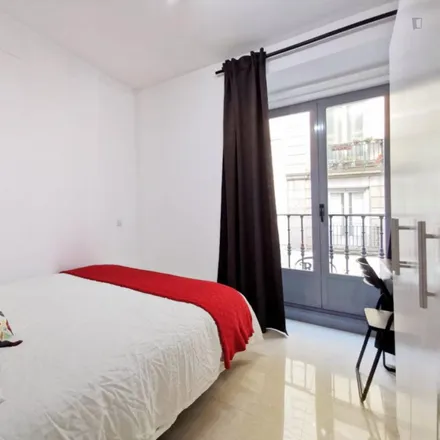 Image 4 - Plaza de Santa Cruz, 6, 28012 Madrid, Spain - Room for rent