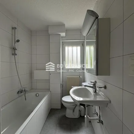 Image 2 - Rue Centrale / Zentralstrasse 49, 2501 Biel/Bienne, Switzerland - Apartment for rent