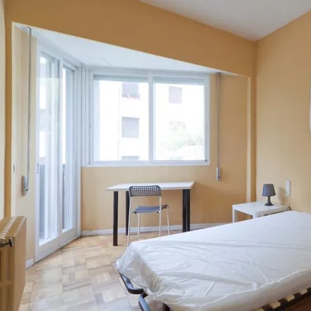 Rent this 5 bed room on Madrid in Parking Princesa Marqués de Urquijo PARKIA, Calle del Marqués de Urquijo