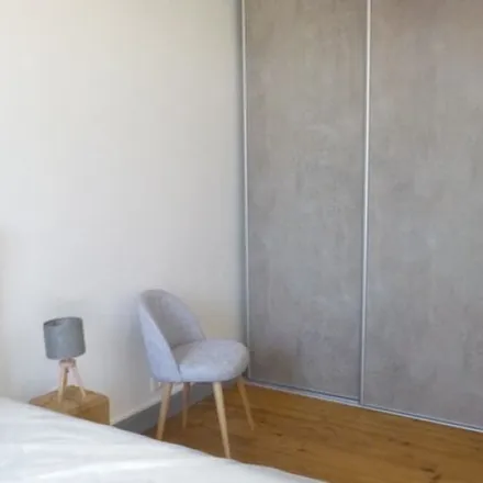 Rent this 2 bed apartment on Tui in Rue de Liège, 64000 Pau