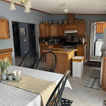 Image 2 - 221 3rd Avenue East, Gary, Norman County, MN 56545, USA - Apartment for sale