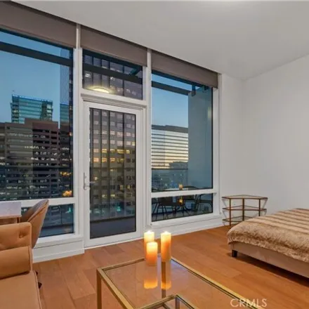 Image 3 - Metropolis Residential Tower II, Francisco Street, Los Angeles, CA 90017, USA - Condo for sale