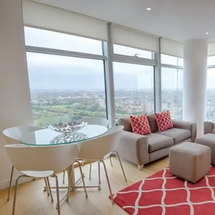 Image 5 - Pioneer Point, Winston Way, London, IG1 2ZE, United Kingdom - Apartment for rent