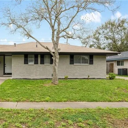 Buy this 3 bed house on 750 Lyndale Street in Kingsville, TX 78363