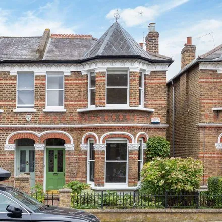 Rent this 4 bed duplex on 17 Binden Road in London, W12 9RJ
