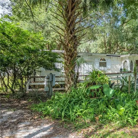 Buy this 2 bed house on 128 Rosemary Avenue in Lady Lake, FL 32159