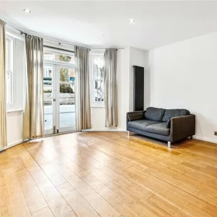 Image 2 - 12 St Quintin Avenue, London, W10 6PA, United Kingdom - Room for rent