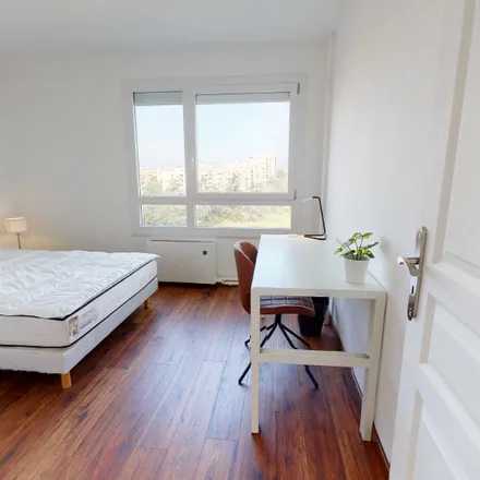 Rent this 1 bed room on 34 Boulevard De L'europe