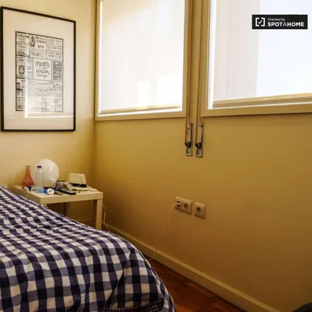Rent this studio apartment on Jornal de Notícias in Rua de Gonçalo Cristóvão, 4000-408 Porto