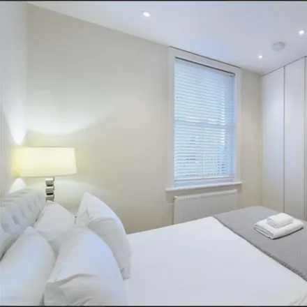 Image 4 - Hamlet Gardens, London, W6 0TT, United Kingdom - Apartment for rent