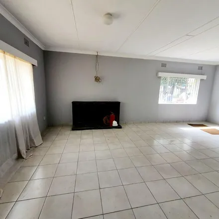 Rent this 3 bed apartment on Assegai Street in Three Rivers, Emfuleni Local Municipality