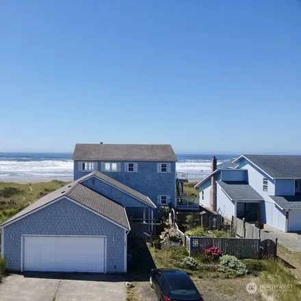 Buy this 3 bed house on 401 Dune Crest Drive in Westport, Grays Harbor County