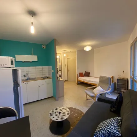 Rent this 1 bed apartment on 9 Rue de l'Horloge in 35000 Rennes, France